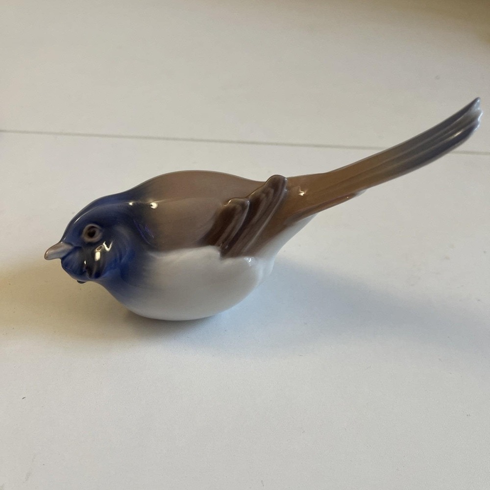 Bing & Grondahl Royal Copenhagen Titmouse Optimist Porcelain Bird #1633 Denmark